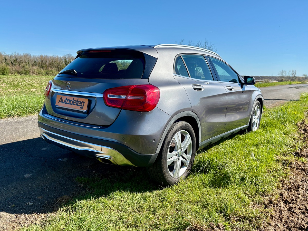 Mercedes Benz GLA 200 SENSATION 156CH