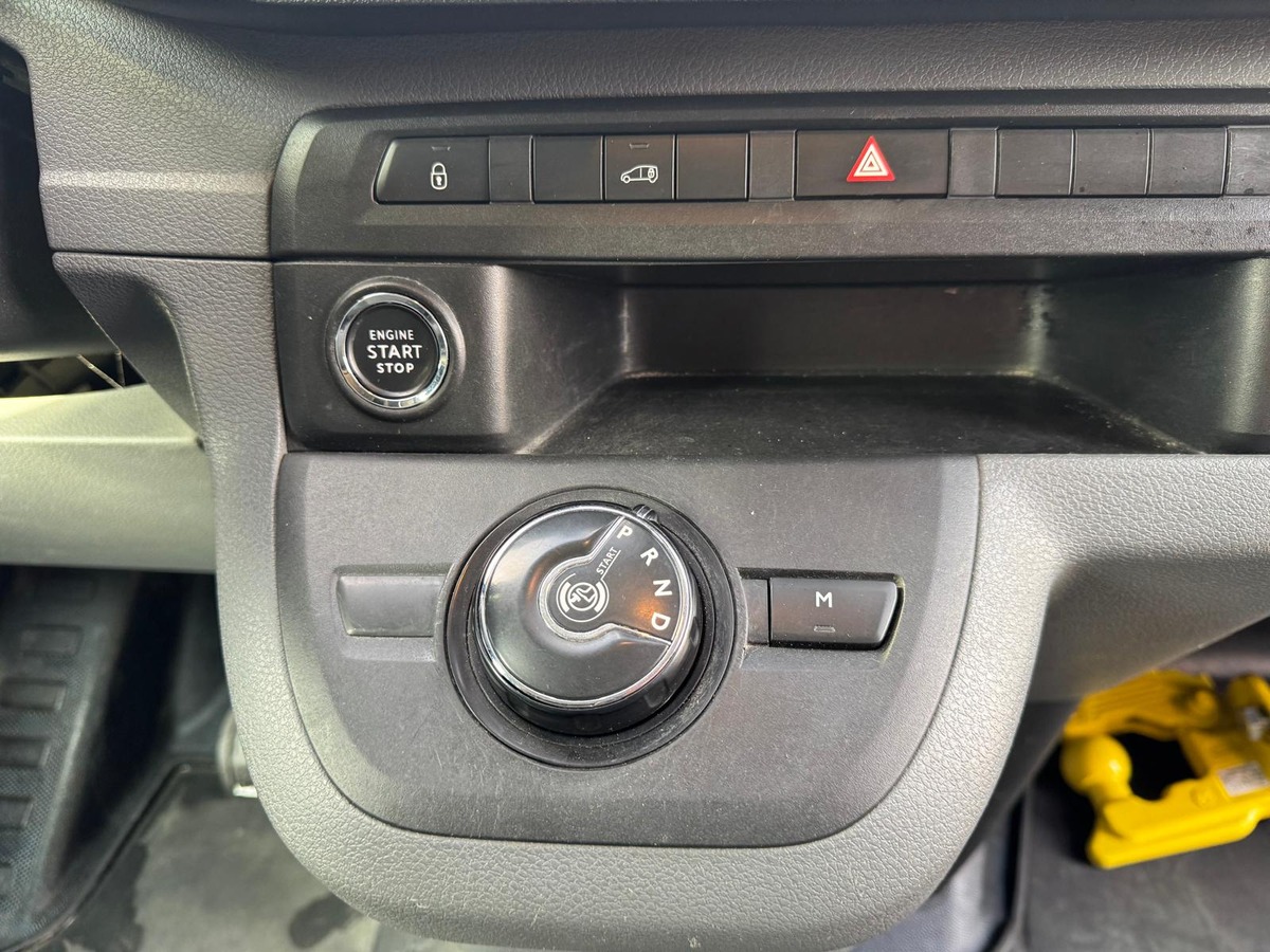 Peugeot Expert 2.0 blue-hdi 177cv EAT8 Fourgon Long - Première main