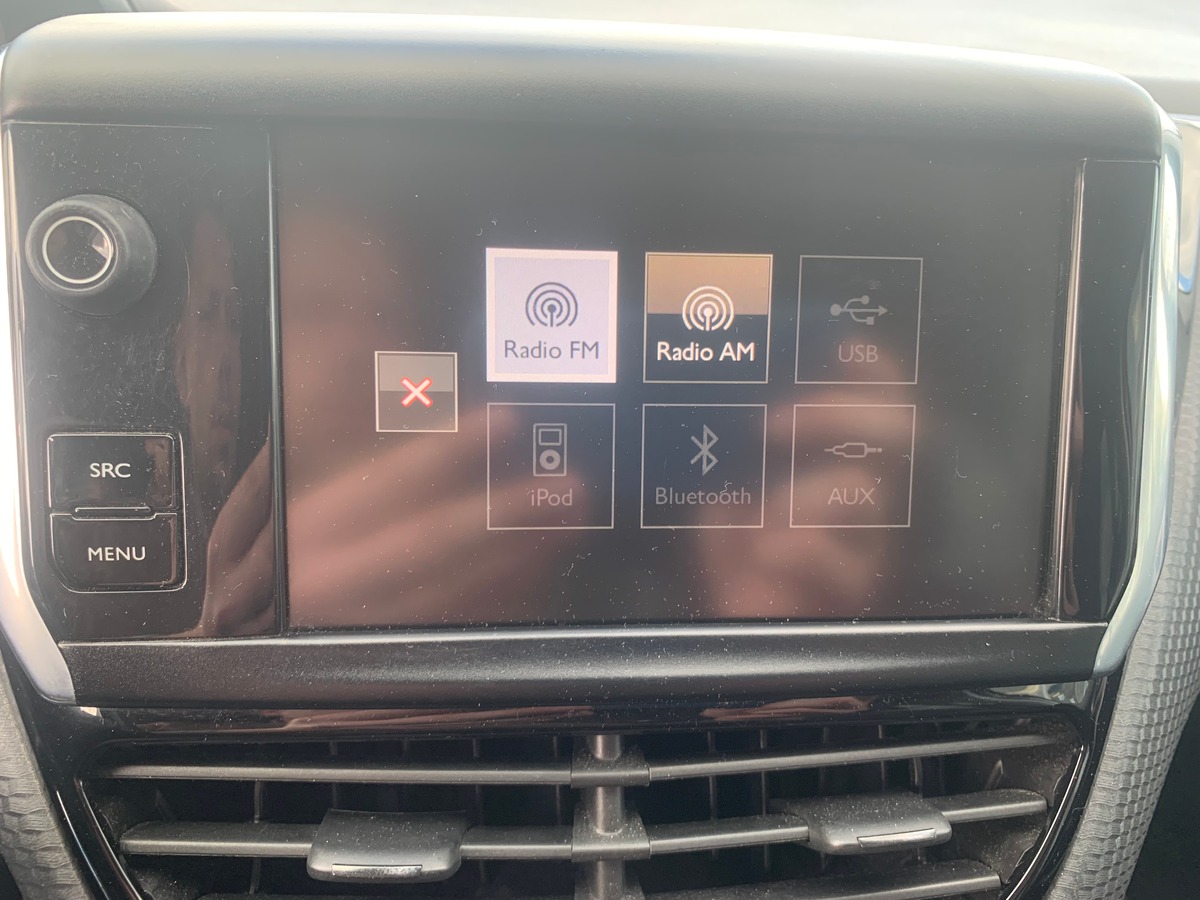 Peugeot 2008 100 ch | Style | Régulateur de vitesse | GPS | Bluetooth | Radar arriére | Barres toit
