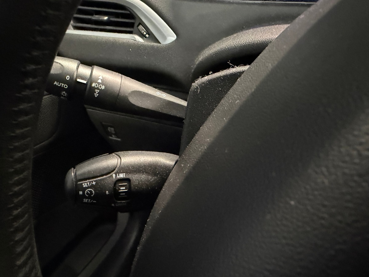 Peugeot 208 1.6 vti Boite Automatique / Moteur à chaîne