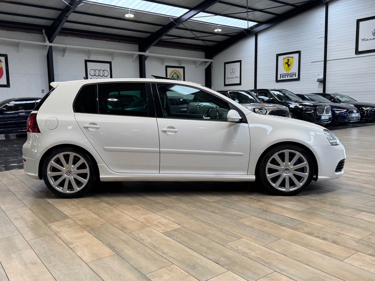 Volkswagen Golf R32 4 MOTION 3.2 V6 250CV DSG TOIT OUVRANT
