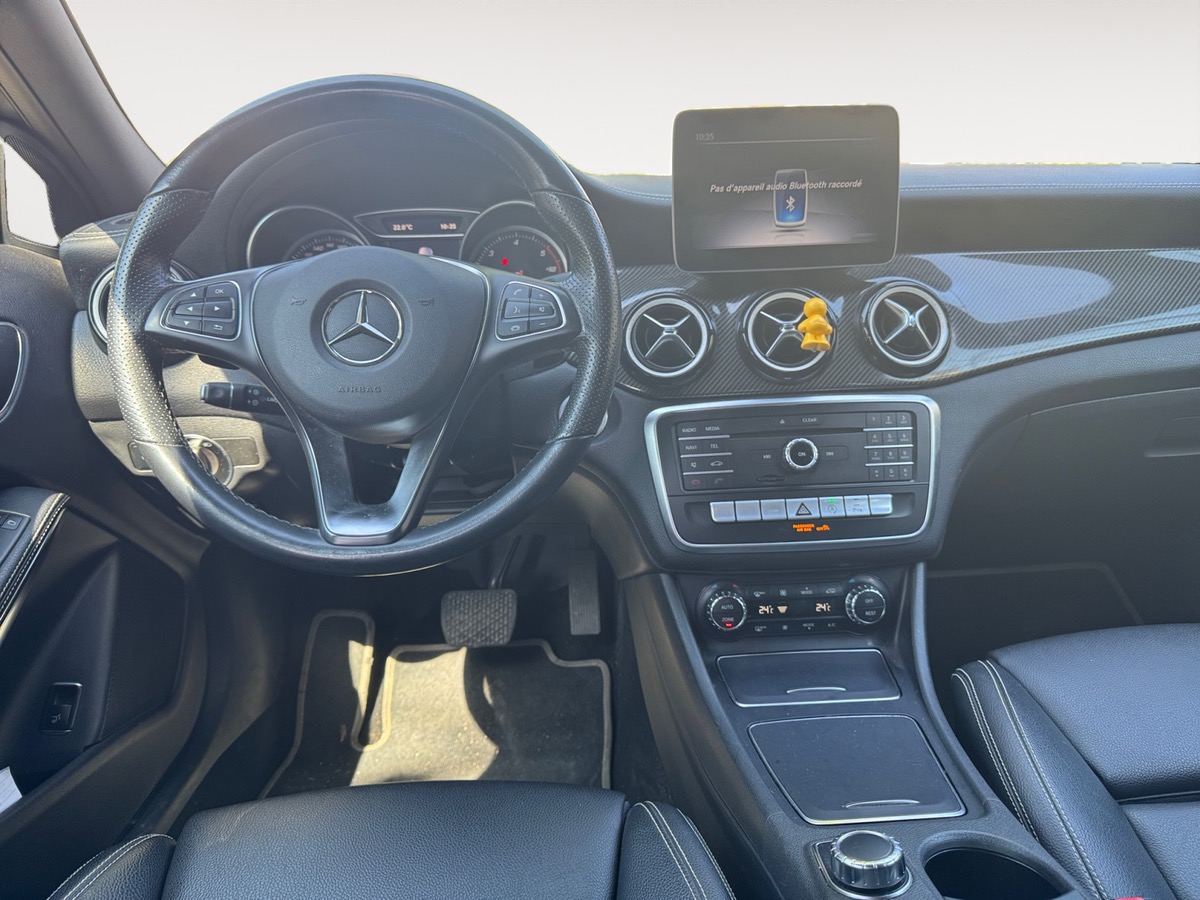 Mercedes Benz GLA 200 CDI STARLIGHT EDITION 7G-DCT