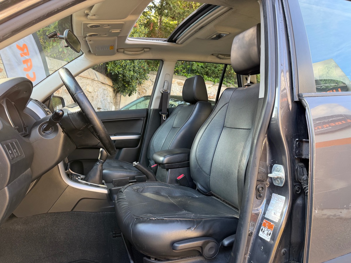 Suzuki Grand Vitara 1.9 DDIS 129 CV / 1er Main / 4WD / Toit Ouvrant / 5 Portes / GPS /Cim