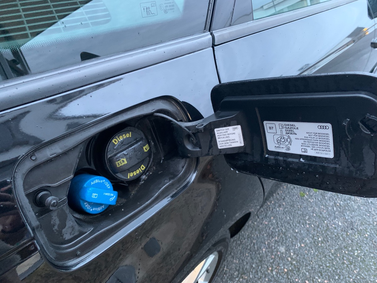 Audi A4 Avant 150 ch | Caméra 360° | Virtual cockpit |  Attelage amovible | Sièges chauffants