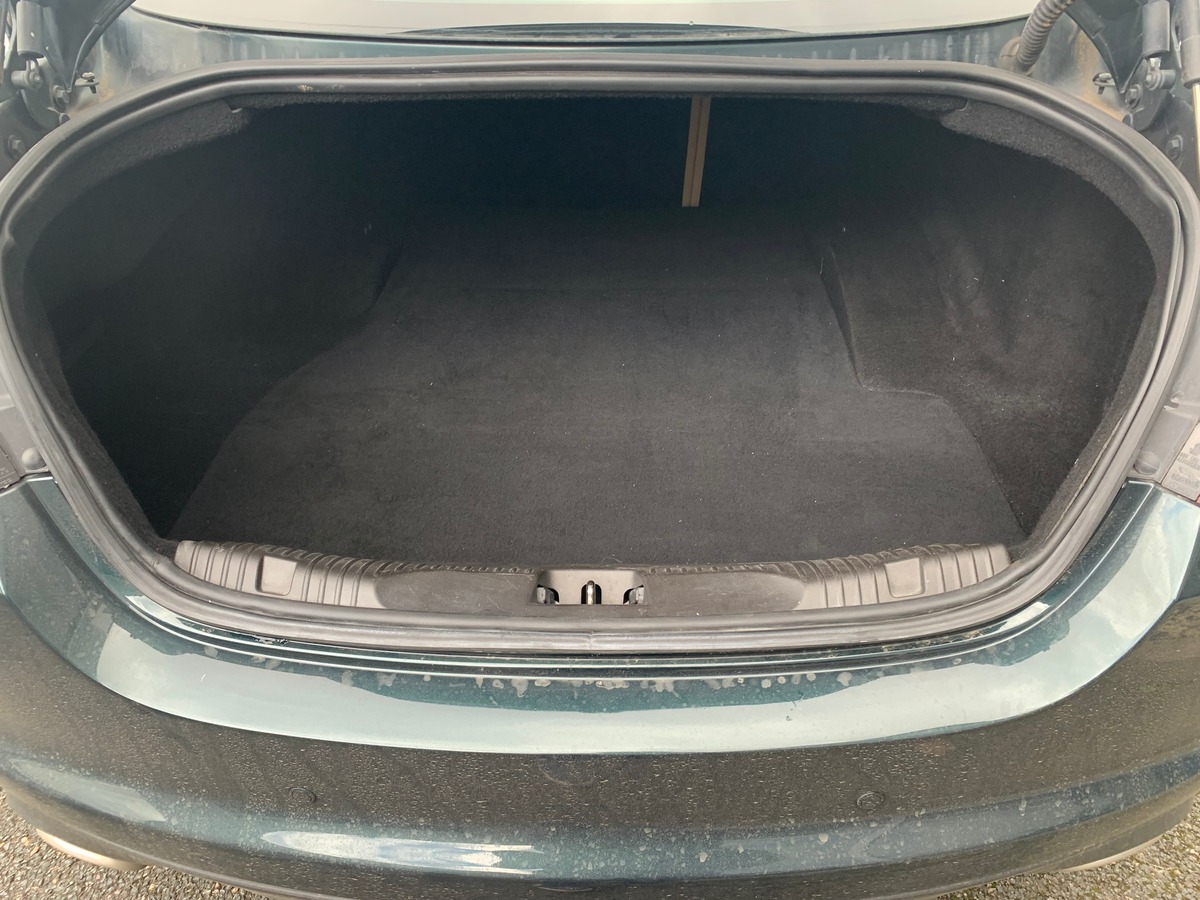 Jaguar XF 240 ch | V6 | R-Sport | Caméra recul | Sièges sport | Régulateur vitesse | GPS | Bluetooth