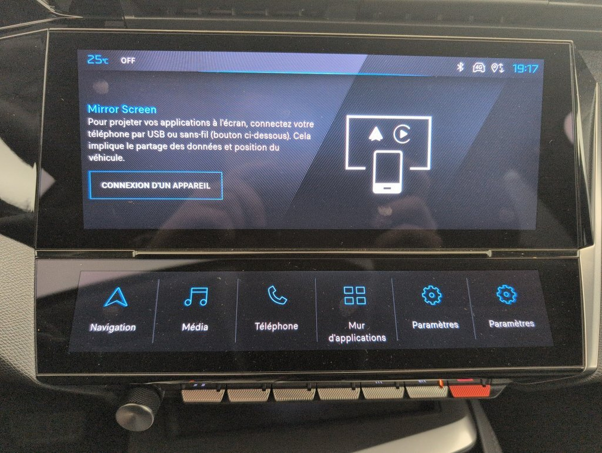 Peugeot 308 PHEV 180 e-EAT8 Allure | PLUSIEURS COLORIS DISPONIBLE | Ecran central tactile 10"