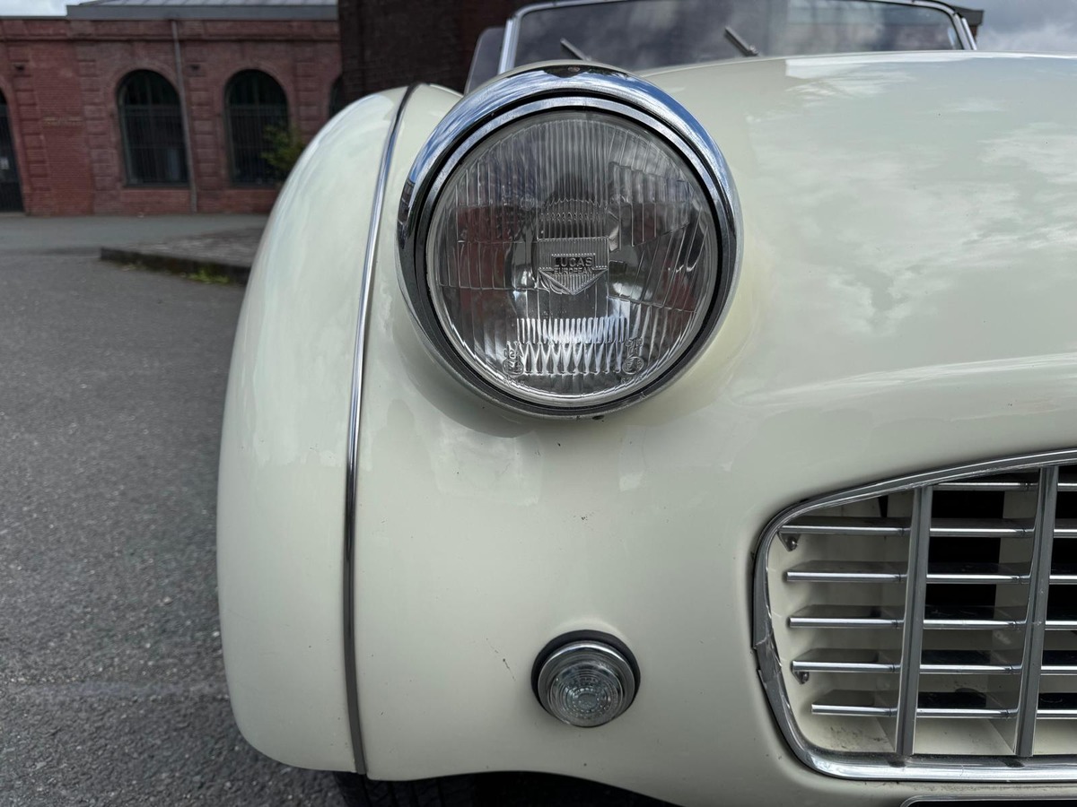 Triumph TR 3 "Petite bouche" 2.0 100cv 1957