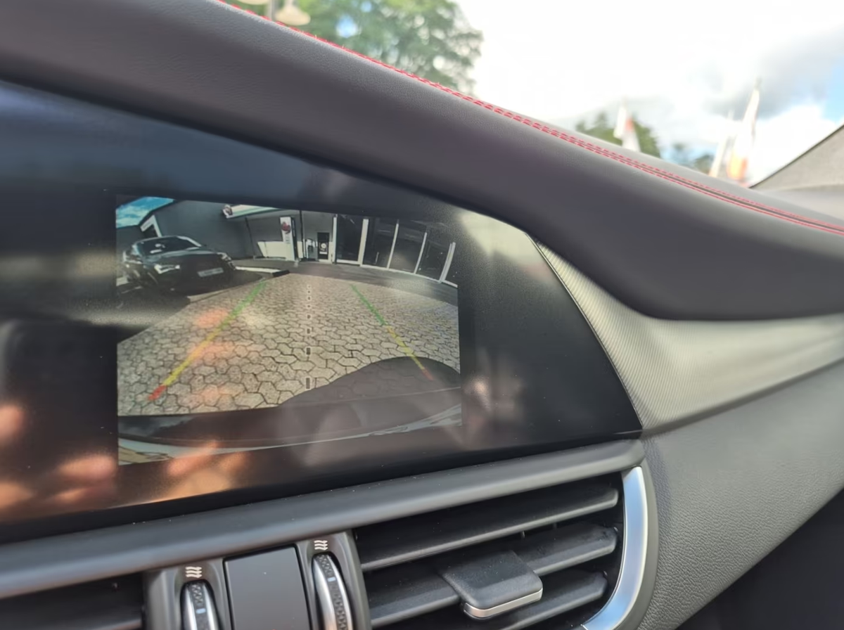 Alfa Romeo Giulia 2.0T 280ch Competizione Q4 AT8/Toit ouvrant/Harman-Kardon/Garantie 06/2028