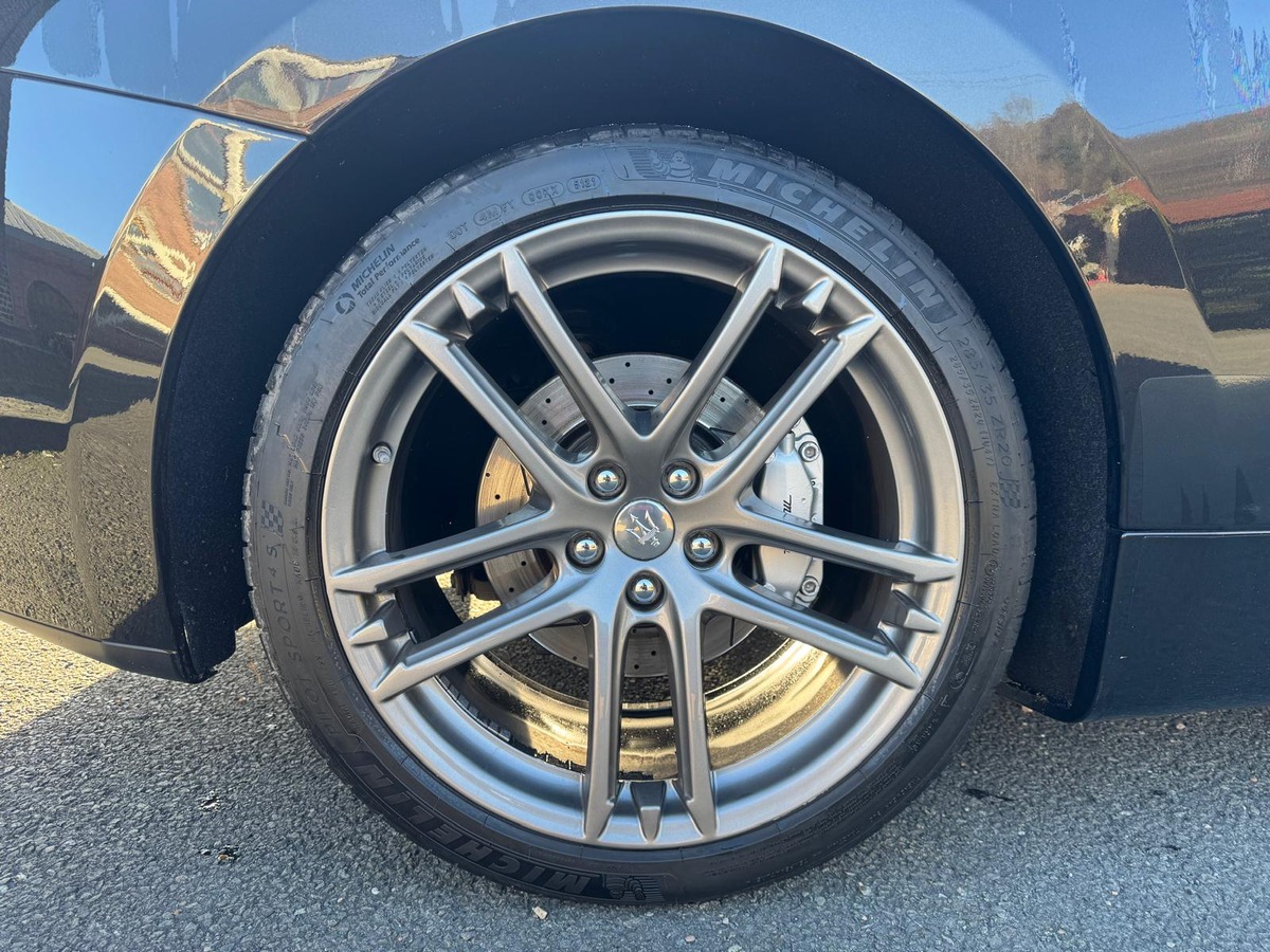 Maserati Granturismo S 4.7 V8 460cv Pack carbone - Jantes Stradale - Garantie