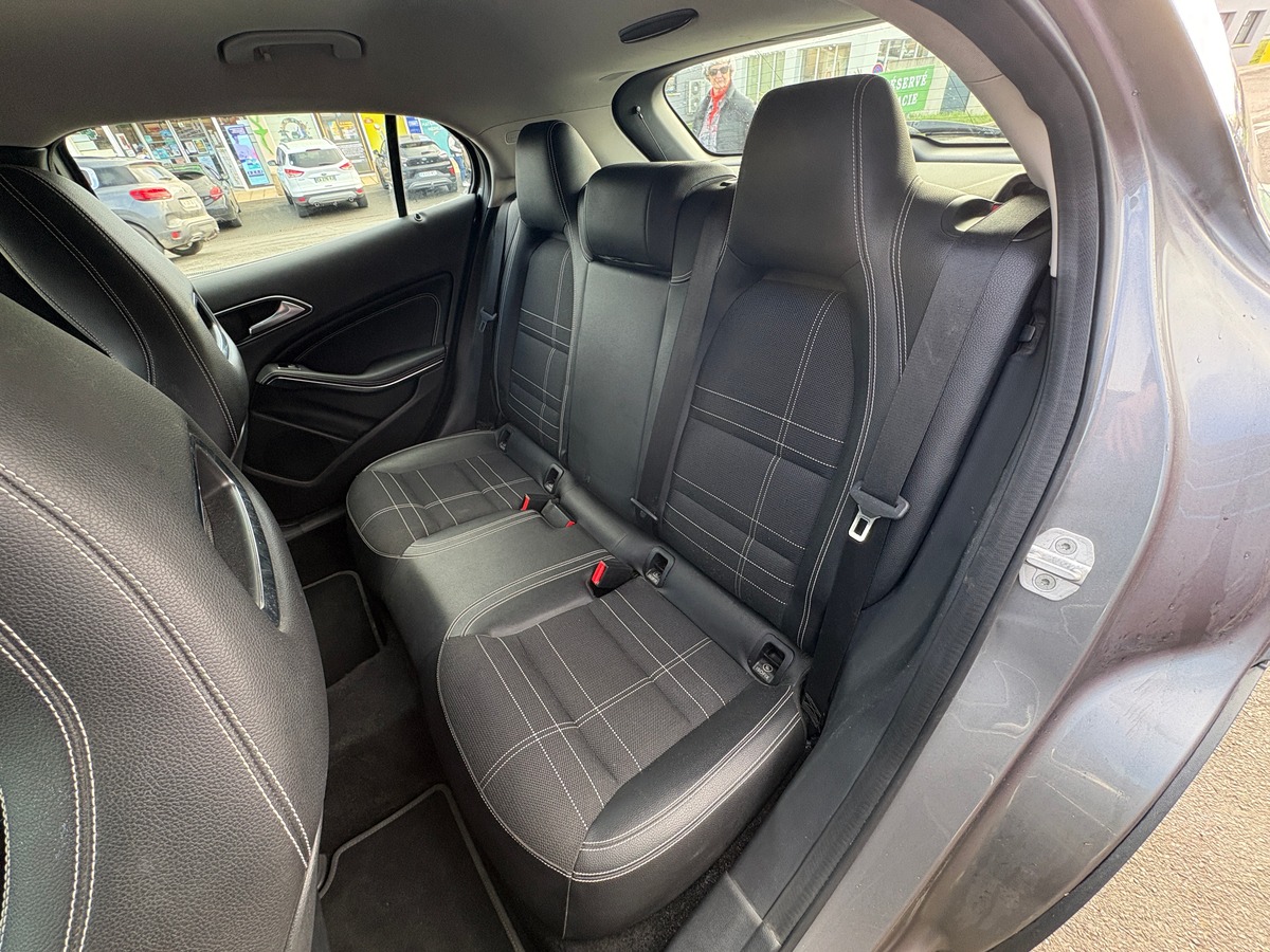 Mercedes Benz GLA 200 SENSATION 156CH