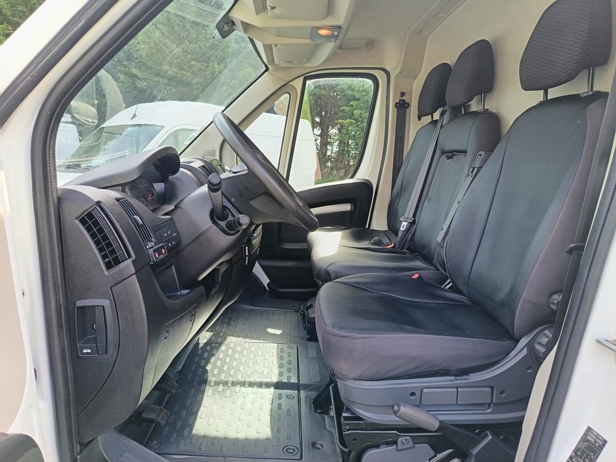 Peugeot Boxer L2H2 2.2 BLUEHDI 120 CH PREMIUM GTIE 6 MOIS