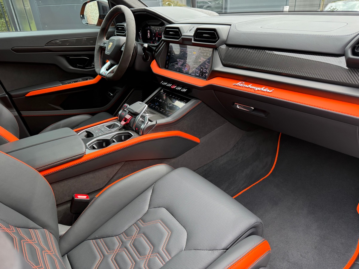 Lamborghini Urus 4.0 V8 800 CH SE / 1ERE MAIN / 14417 KMS