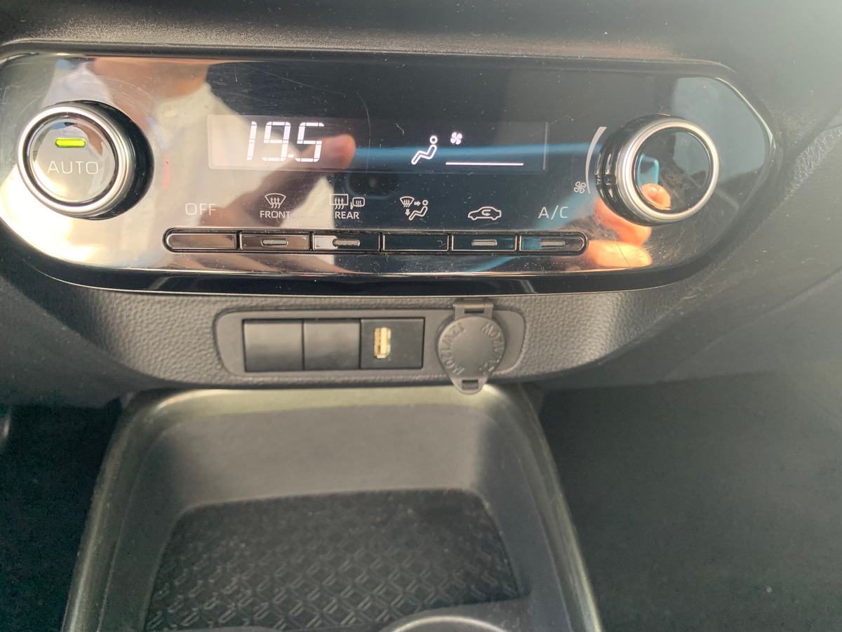 Toyota Aygo X 72 ch | Design | Caméra recul | Climatisation | Toyota Safety Sense | Apple car play