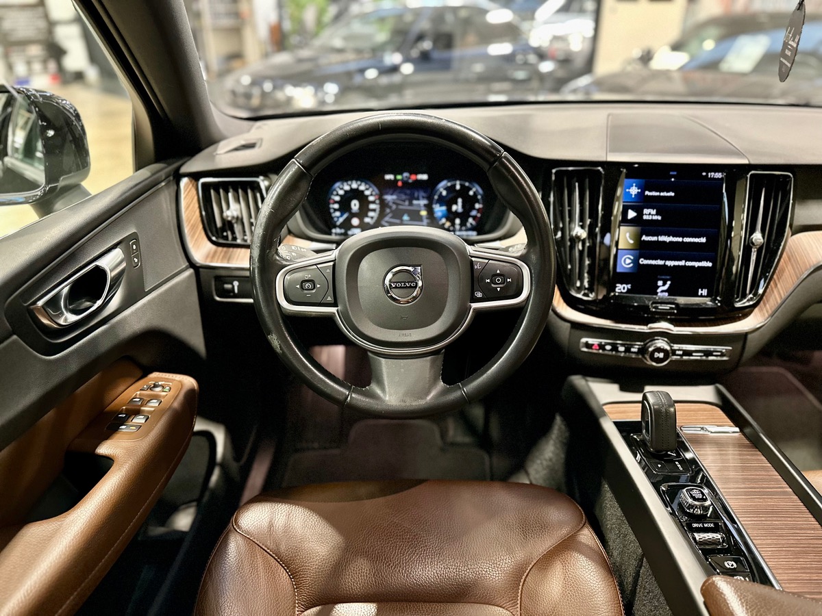 Volvo XC60 II B4 AWD 197 D Business Executive Geartronic 8 AWD 1ère Main b