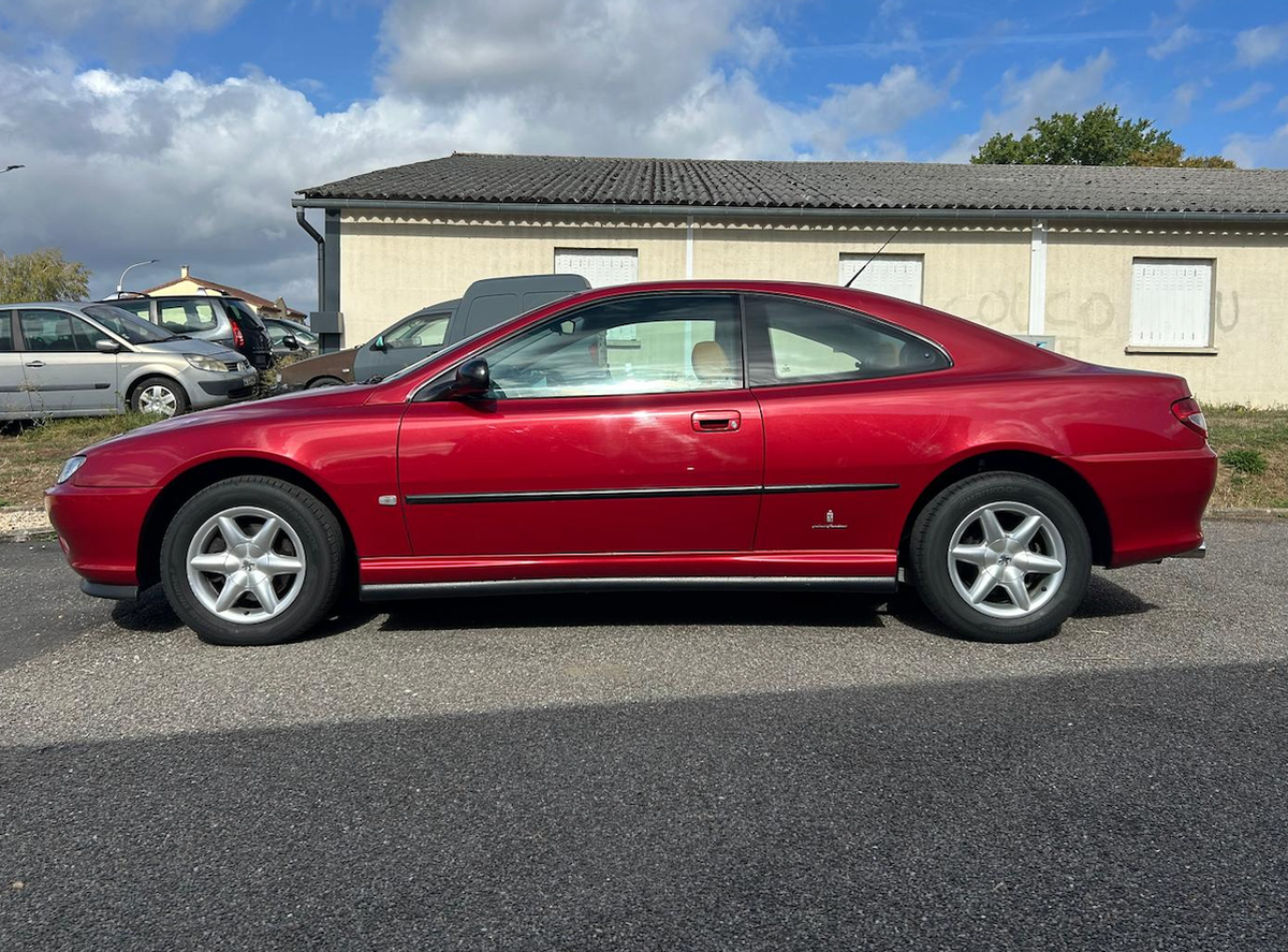 Peugeot 406 Coupé 2.0 16s (135 ch)