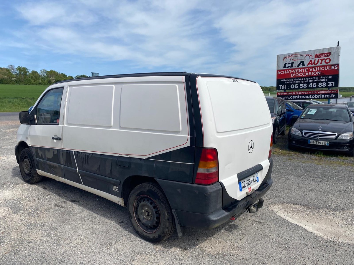 MERCEDES VITO 110d 2.2D 100cv bon état général 