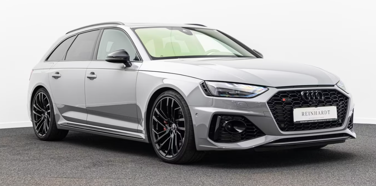 Audi RS4 V 2.9 V6 TFSI 450ch quattro tiptronic 8
