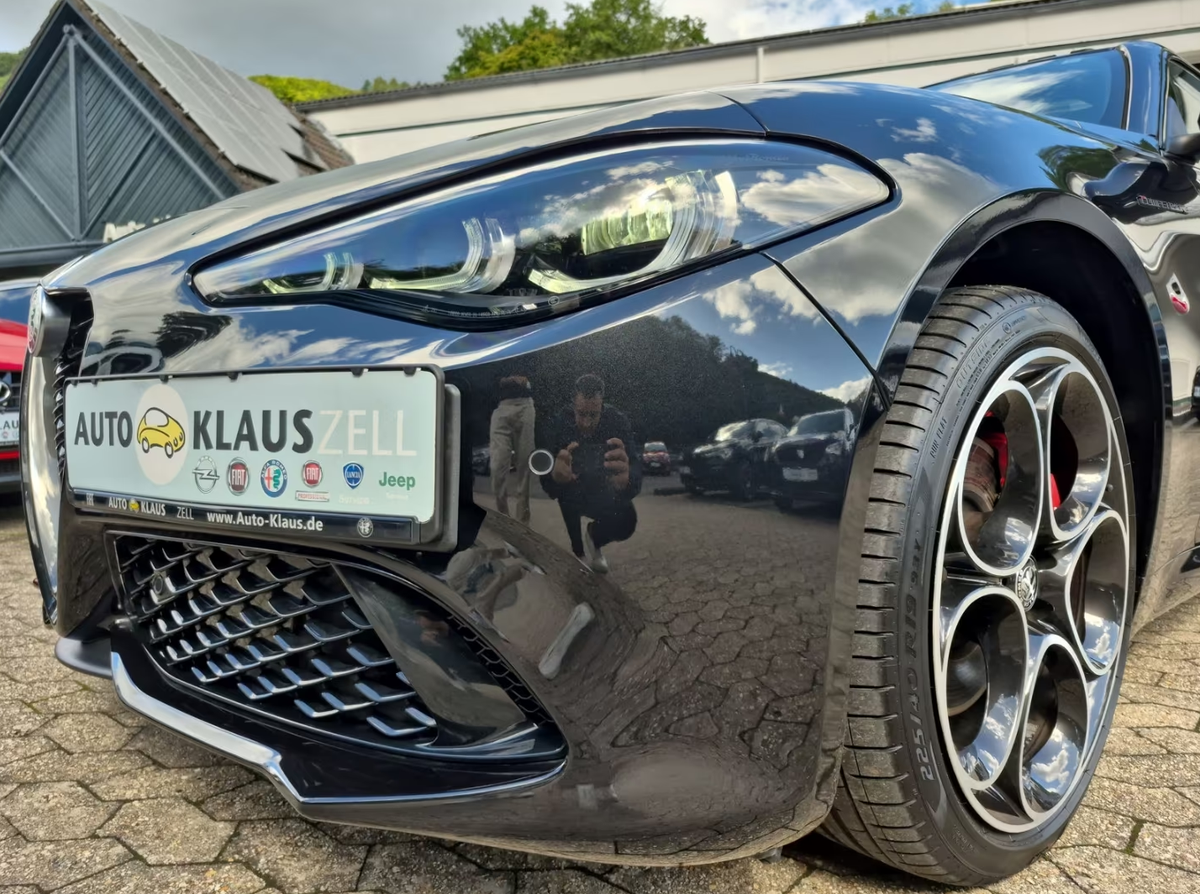 Alfa Romeo Giulia 2.0T 280ch Competizione Q4 AT8/Toit ouvrant/Harman-Kardon/Garantie 06/2028