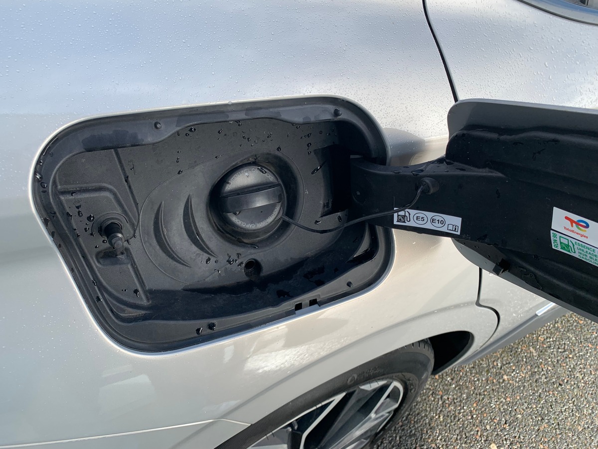 Citroën DS4 225 | Rivoli | Caméra 360° | Apple car Play | Régulateur de vitesse adaptatif | Attelage