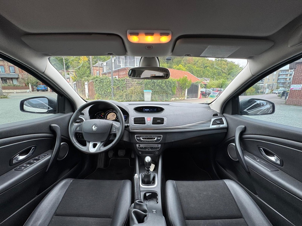 RENAULT Megane III Break 1.5 dCi 110 Privilege - Garantie