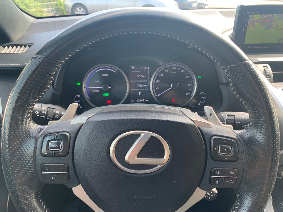 Lexus NX 300h 197 ch | F-SPORT 4WD | Caméra de recul | Siéges électriques | Toit panoramique | GPS