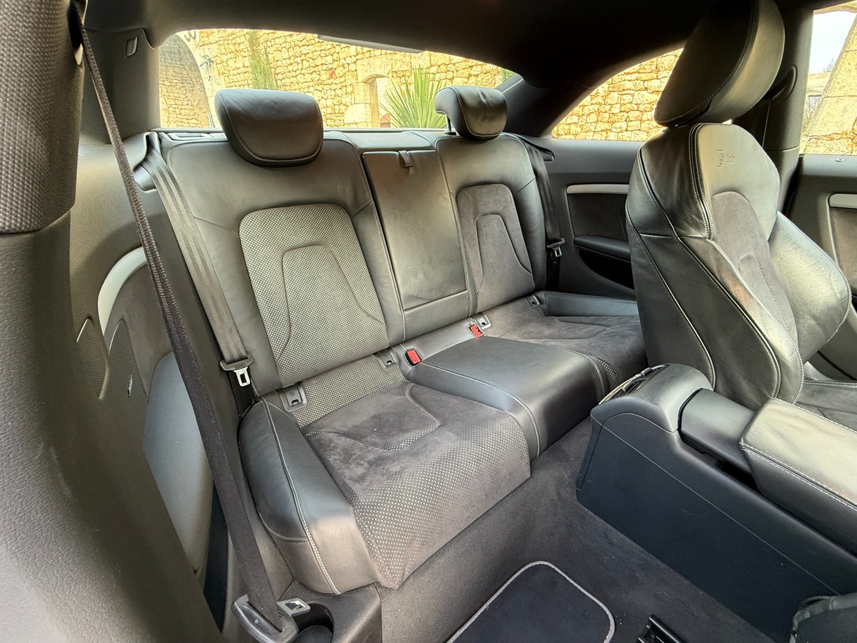 Audi A5 2.0L TDI 177 Pack Sline