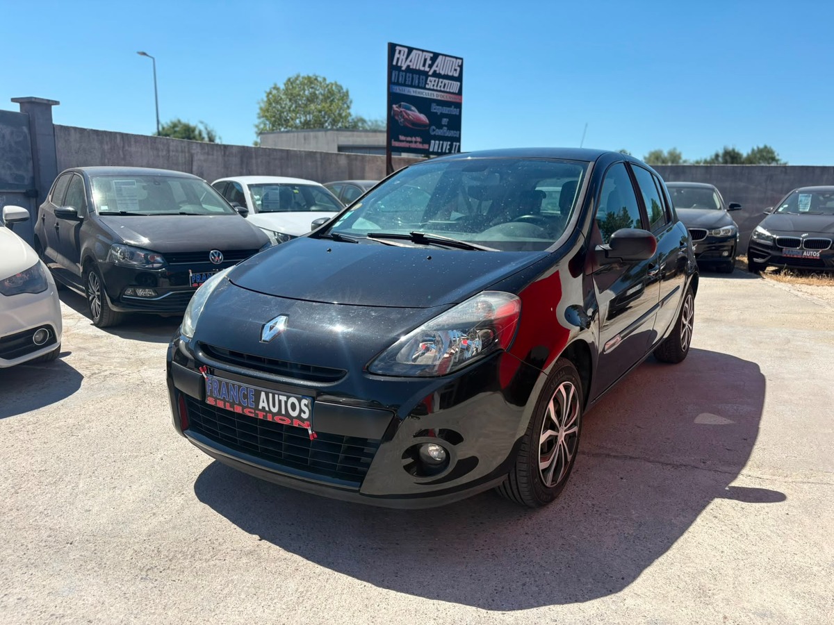 RENAULT Clio III
