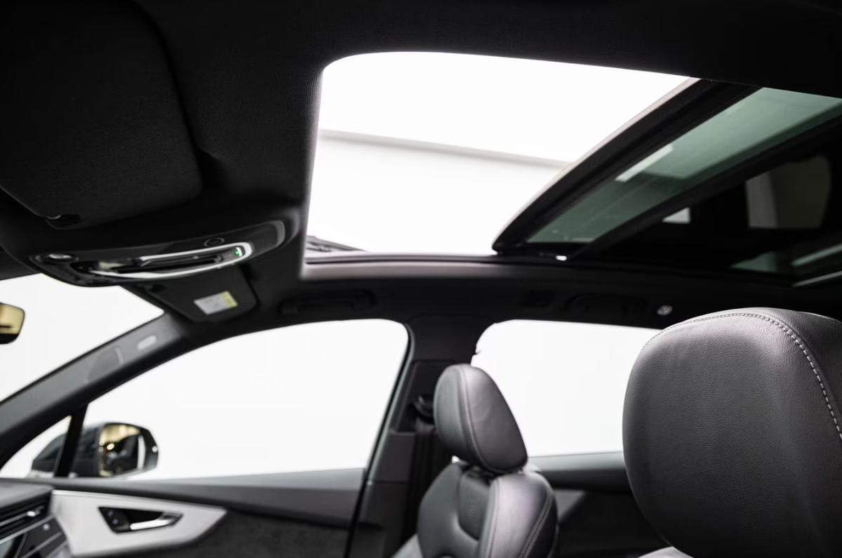 Audi Q7 60 TFSI e 456ch Competition quattro Tiptronic/Bose/Toit ouvrant/Attelage