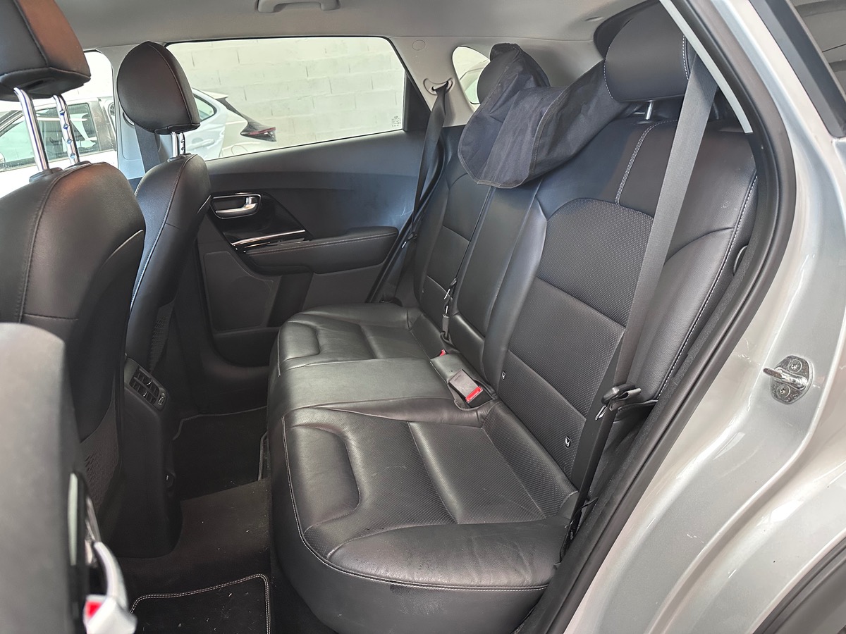 Kia Niro 1.6 GDI HYBRIDE 141 PREMIUM DCT6  Entretien complet KIA / Garantie KIA jusqu'en Juin 2026