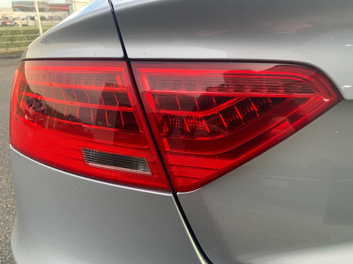 Audi A5 204 ch | S-LINE | Caméra de Recul | Intérieur Cuir | Toit Vitré | Régulateur de Vitesse