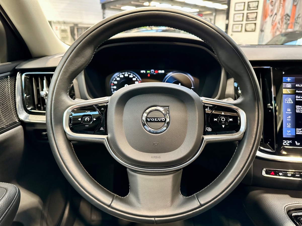 Volvo V60 II T8 390 Twin Engine Inscription Geartronic 8 Options+++ c