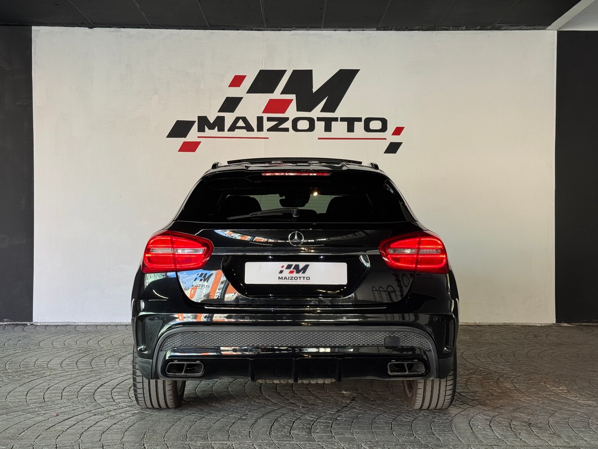 Mercedes-Benz GLA 45 AMG | Noir Cosmos | Toit Ouvrant | Sièges Perf | Keyless | Garantie 12 Mois