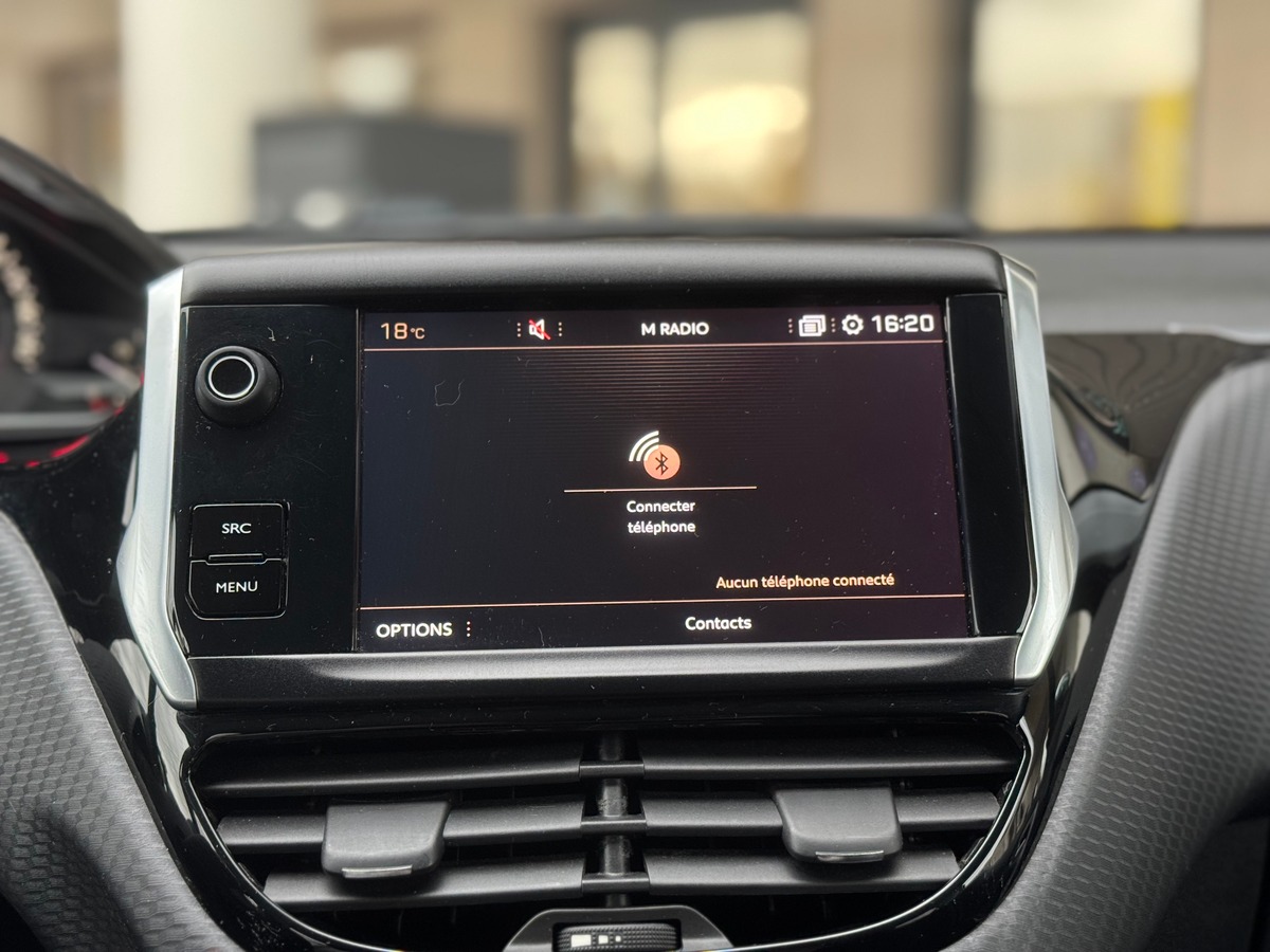 Peugeot 2008 Style 1.2 VTi 82 cv - Apple Carplay