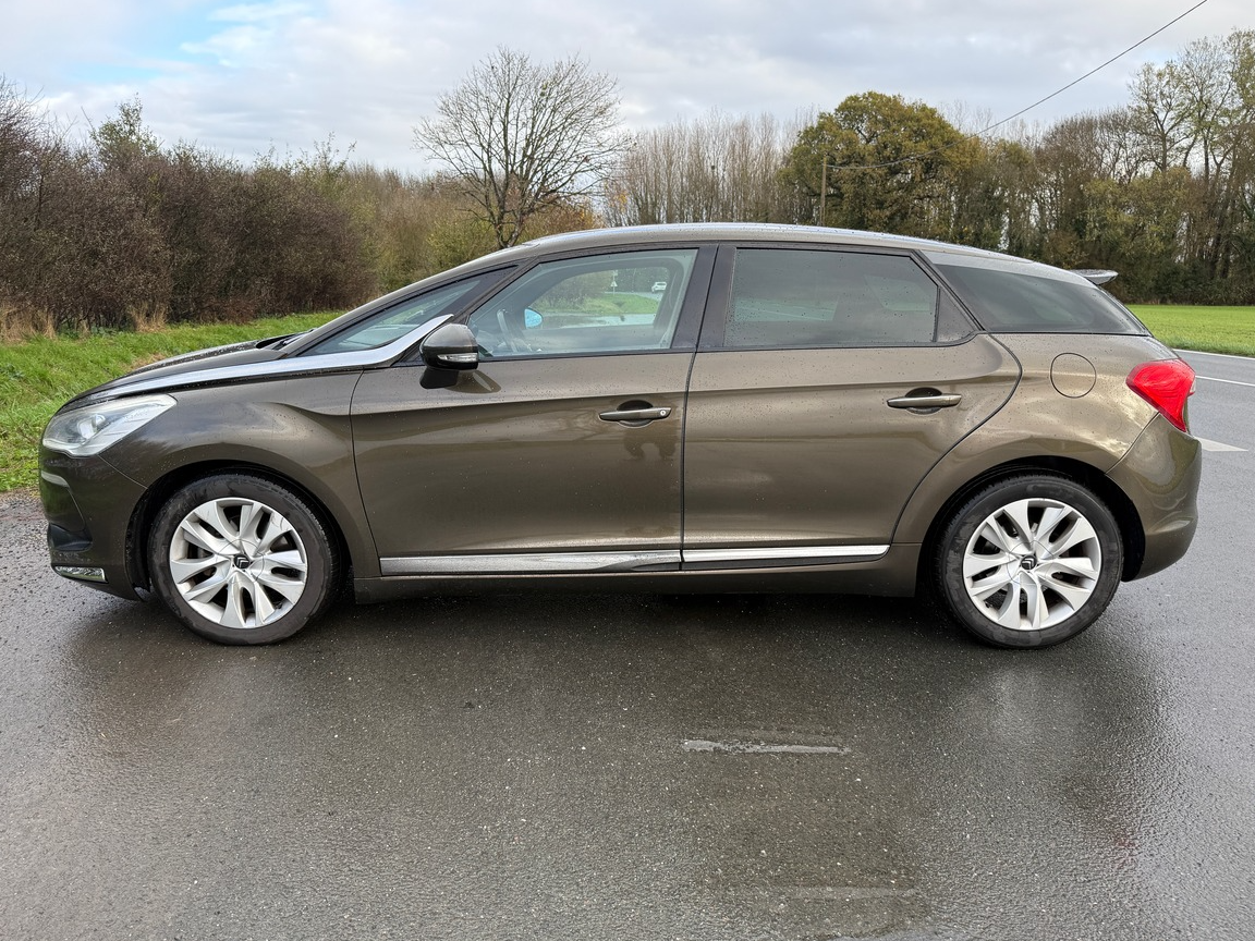 Citroën DS5 1.6 hdi 115 airdream BMP6 So Chic - Aucun frais à prévoir