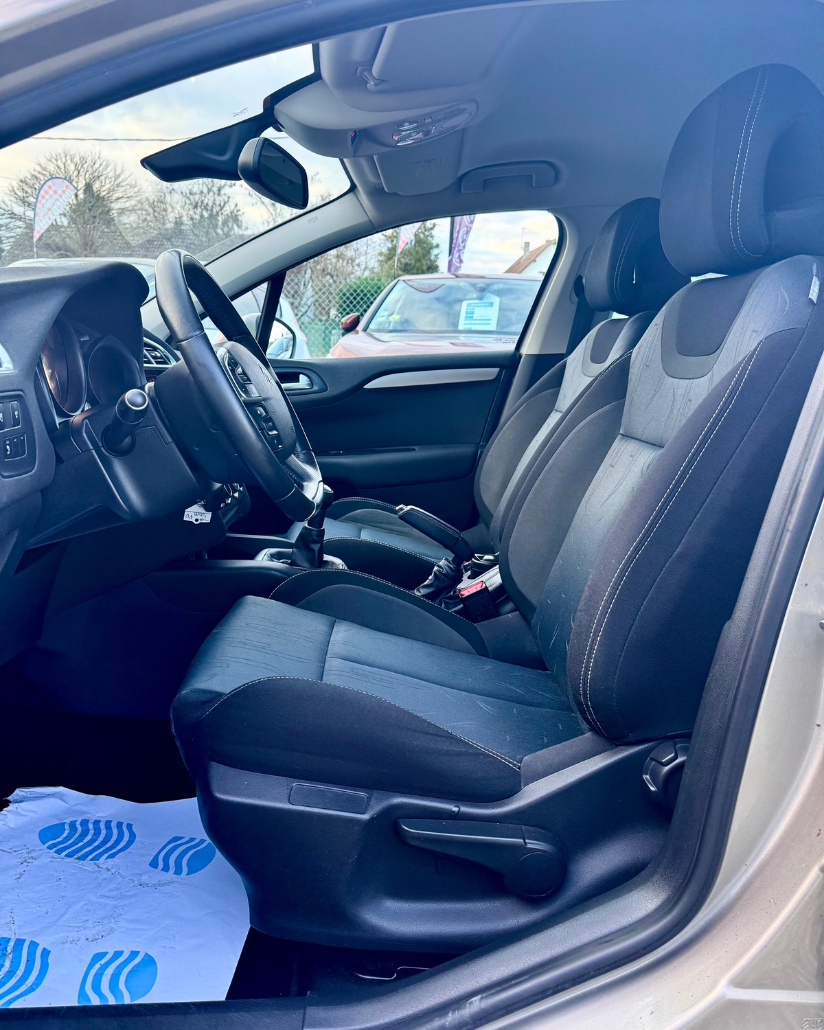 Citroën C4 (II) VTI 120 CV CONFORT SUIVI ENTRETIEN COMPLET