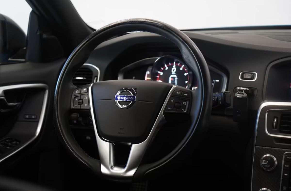 Volvo S60 II T6 AWD 367ch Polestar Geartronic/VO Allemand/Malus 3000e