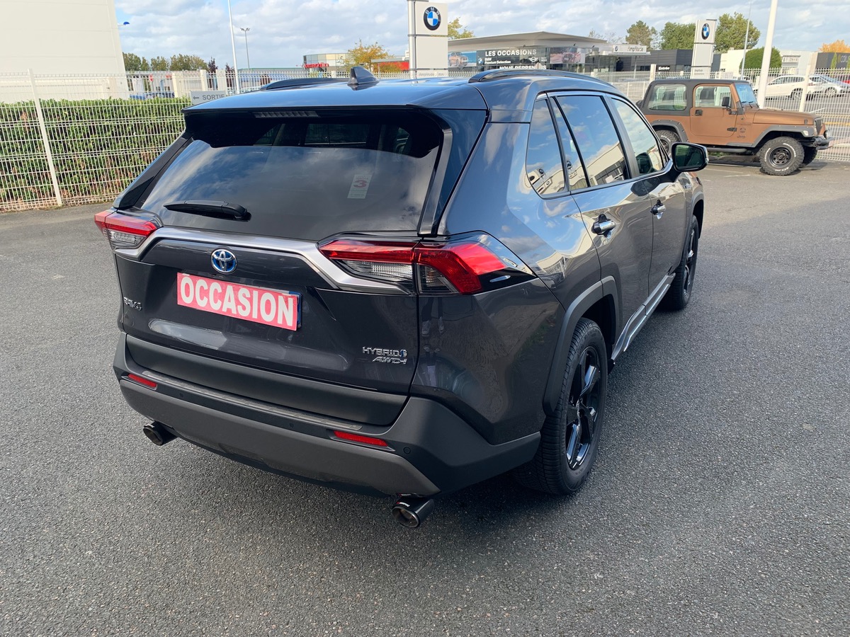 Toyota RAV4 222 ch | AWD | Lounge | Caméra vue 360° | Cuir | Régulateur de vitesse adaptatif