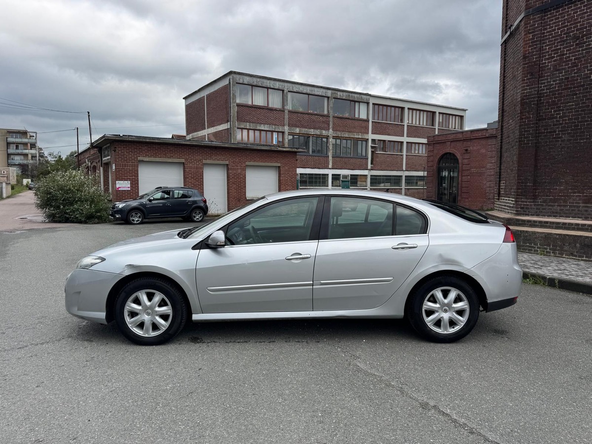 RENAULT Laguna III 1.5 dCi Black Edition - Révisée - Garantie
