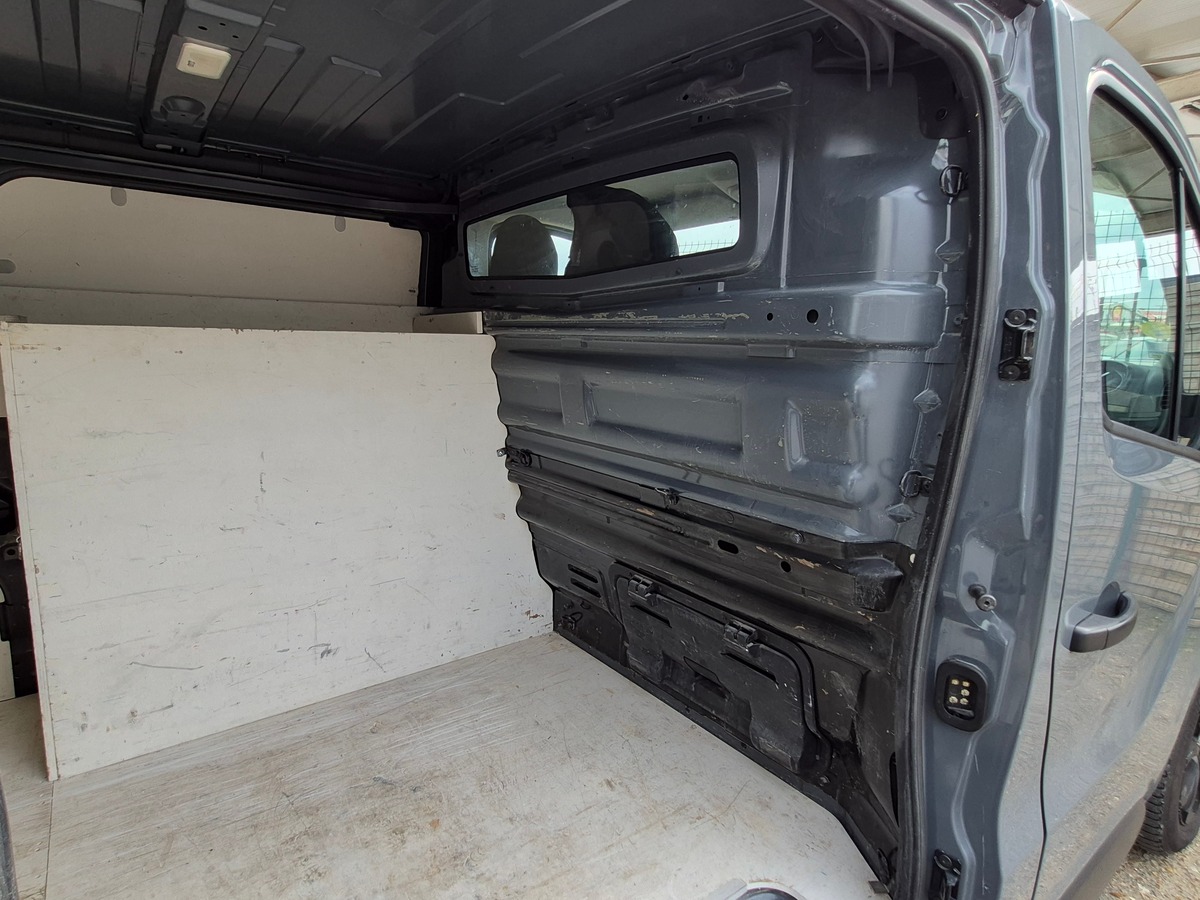 RENAULT Trafic DCI 170 BVA GRAND CONFORT L2H1