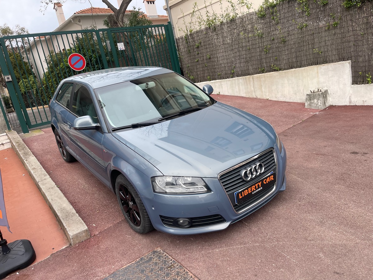 Audi A3 1.4 TFSI 125 cv S TRONIC / Boite Auto / S Line / Jantes Noires