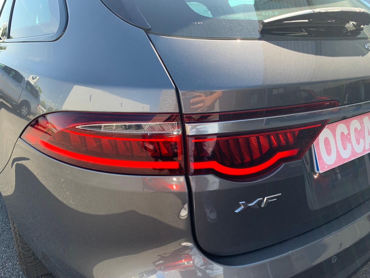 Jaguar XF Sportbrake 240 ch | R Sport | AWD | Toit panoramique | Caméra de recul | Apple car play