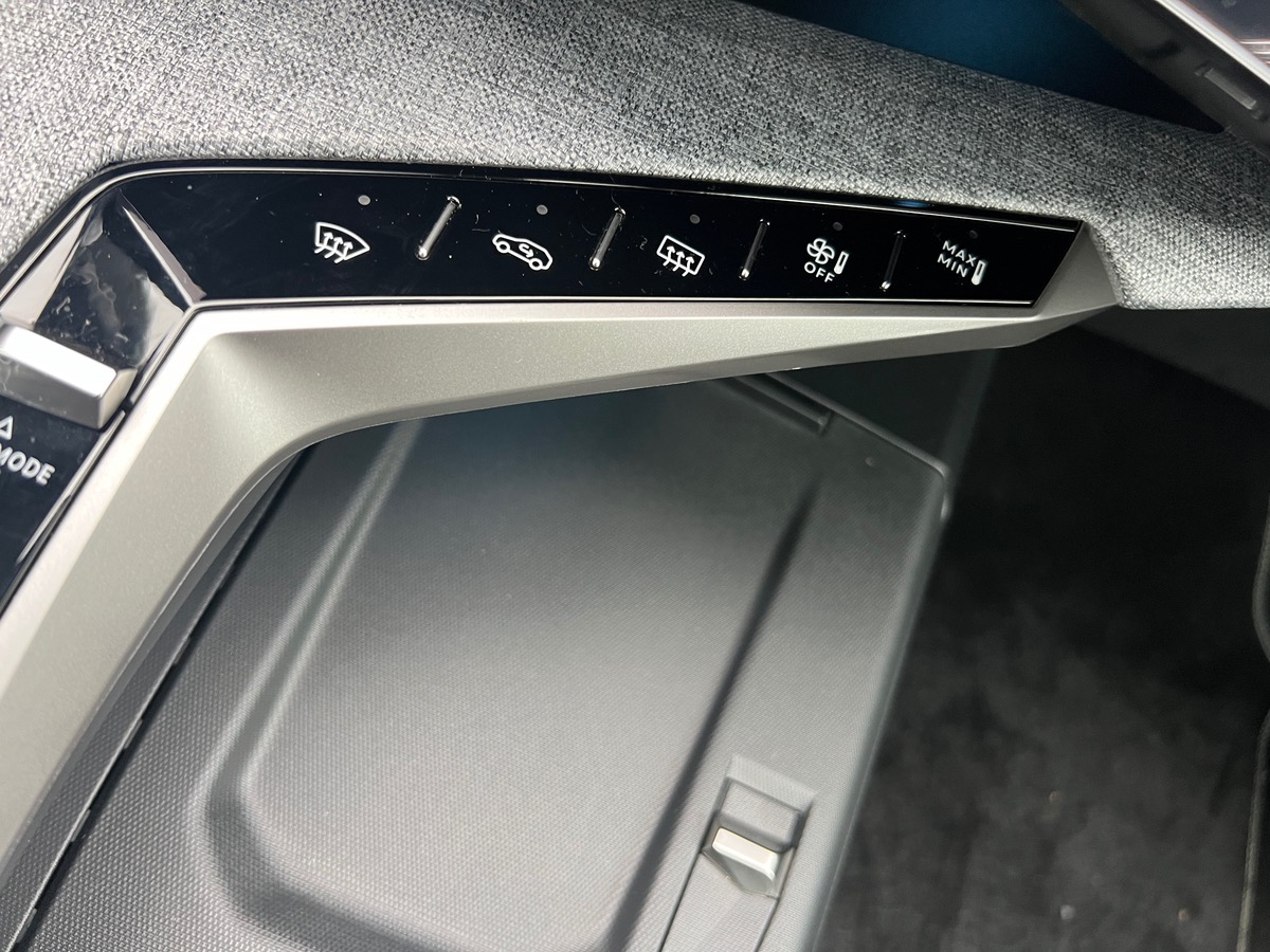 Peugeot 3008 GT HYBRID 136cv, CAMERA DE RECUL, GPS