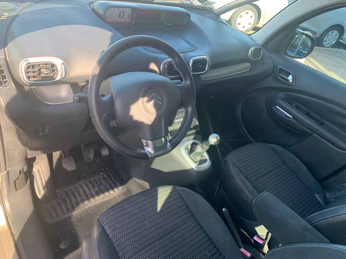 Citroën C3 Picasso 90 chevaux | Régulateur de vitesse | Climatisation | Attelage | Radar arriére