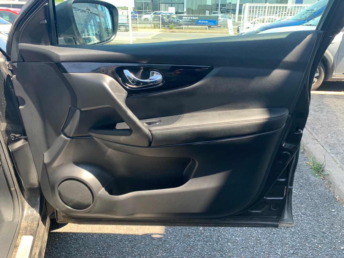 Nissan Qashqai 130 ch | Tekna | Toit panoramique | Caméra de recul | Régulateur vitesse | Attelage