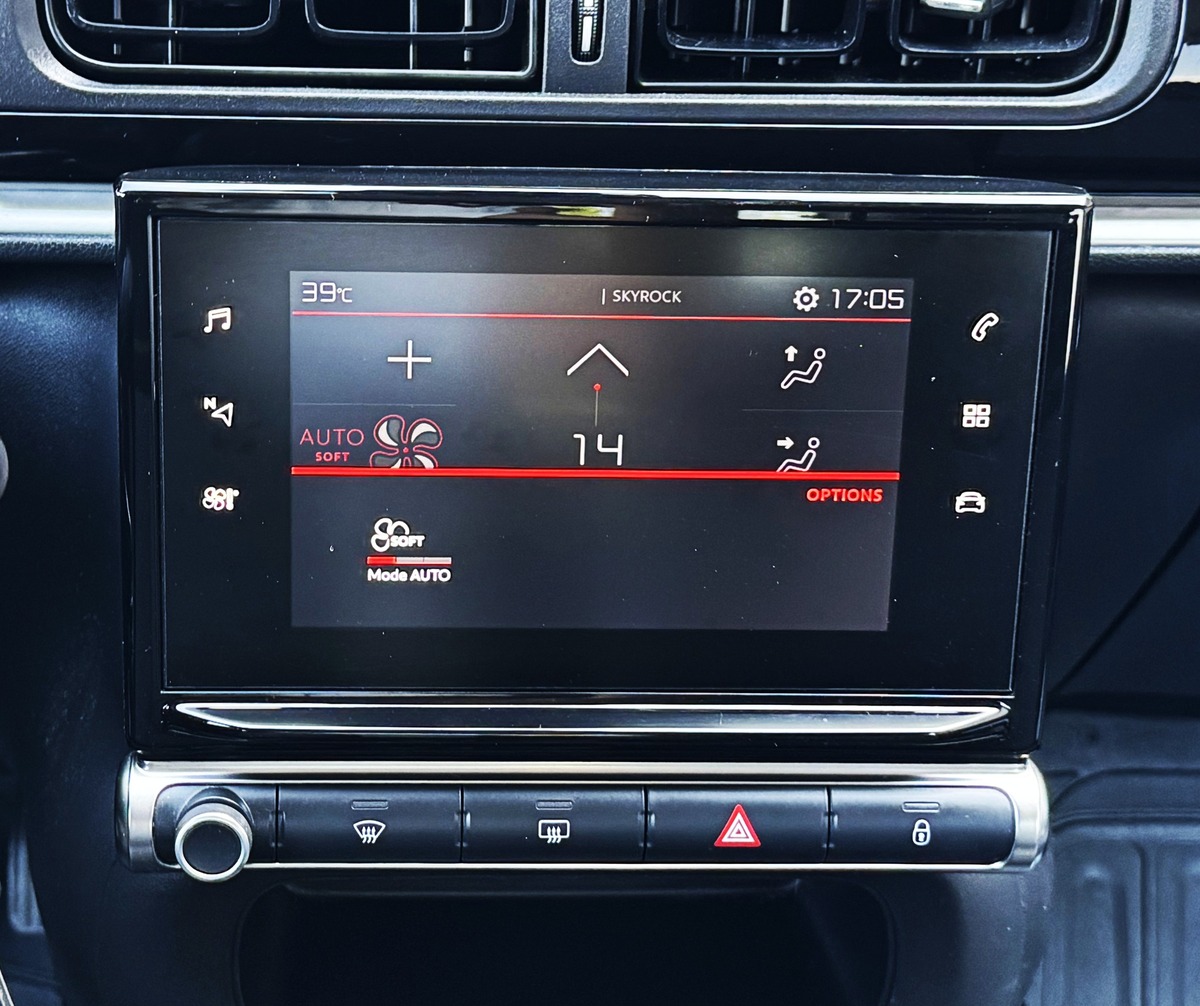 Citroën C3 (2) C-SERIES 1.5 BLUEHDI 100 Ch / 1ere MAIN / FULL LEDS VISION / CARPLAY / CLIM AUTO