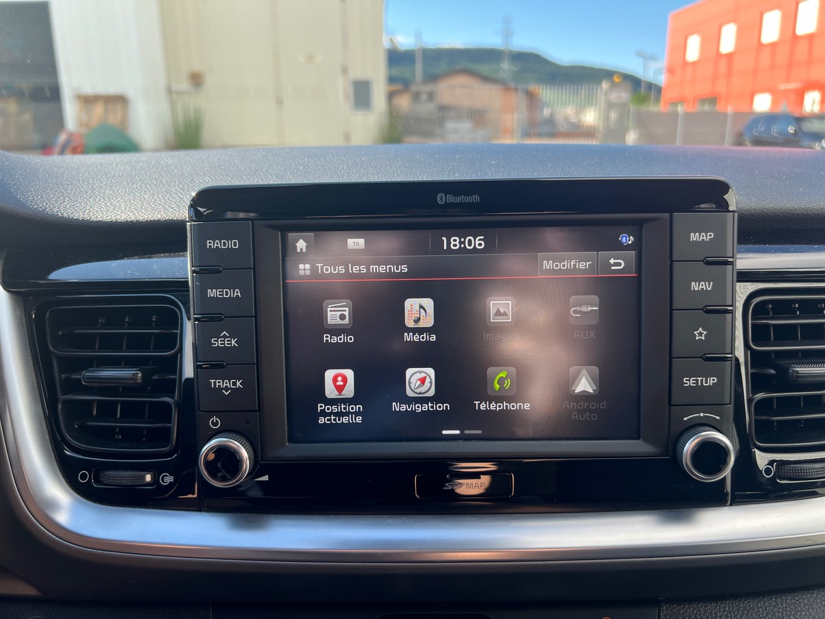 Kia Stonic Premium T-GDI 120cv DCT7, SUIVI COMPLET KIA, SIEGES CHAUFFANTS, CARPLAY