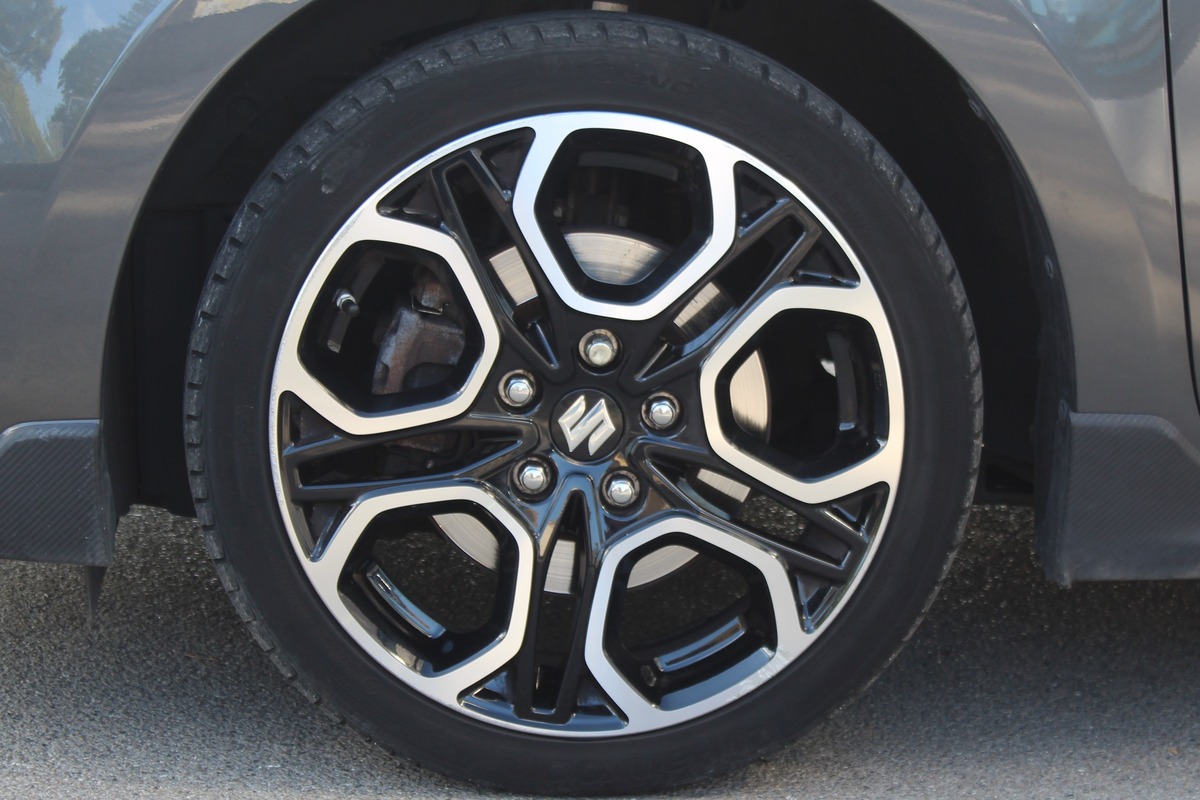 Suzuki Swift V (2) SPORT 1.4 VVT Boosterjet Hybrid SHVS 129 ch