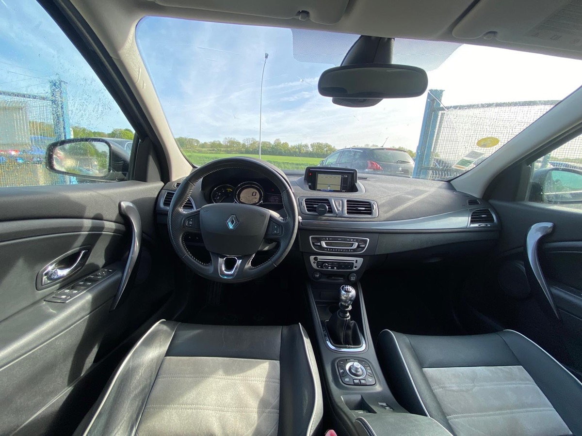 RENAULT Megane Estate 1.6 dci 130cv edition limité cuir biton 