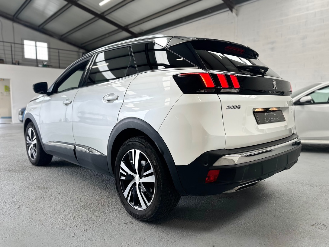 Peugeot 3008 1.2 PureTech 130ch S&S GT Line / Entretien complet Peugeot / Distribution neuve