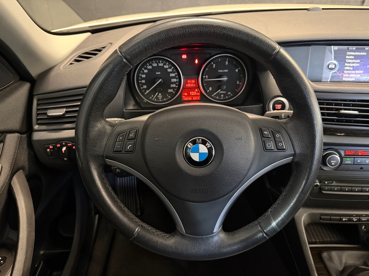 Bmw X1 E84 xdrive18 2.0 143 CV / 1er Main / GPS / Radar de stationnement Av / Ar